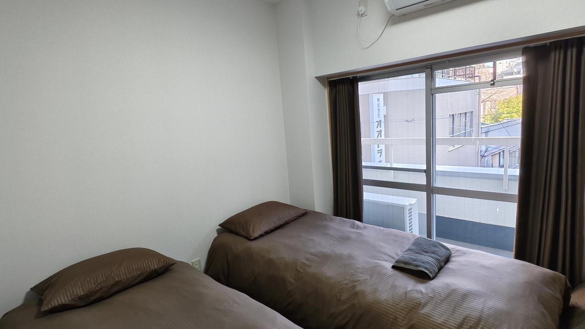 Apartment Issyuku Kotobuki Sanchome *