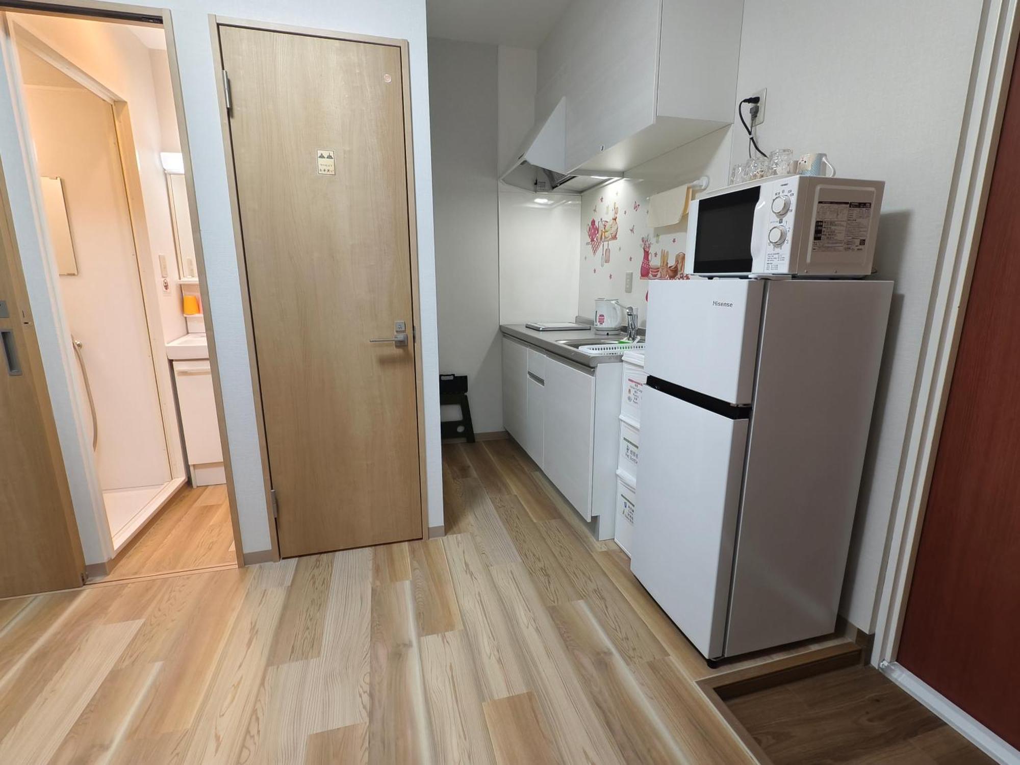 Issyuku Kotobuki Sanchome Apartment