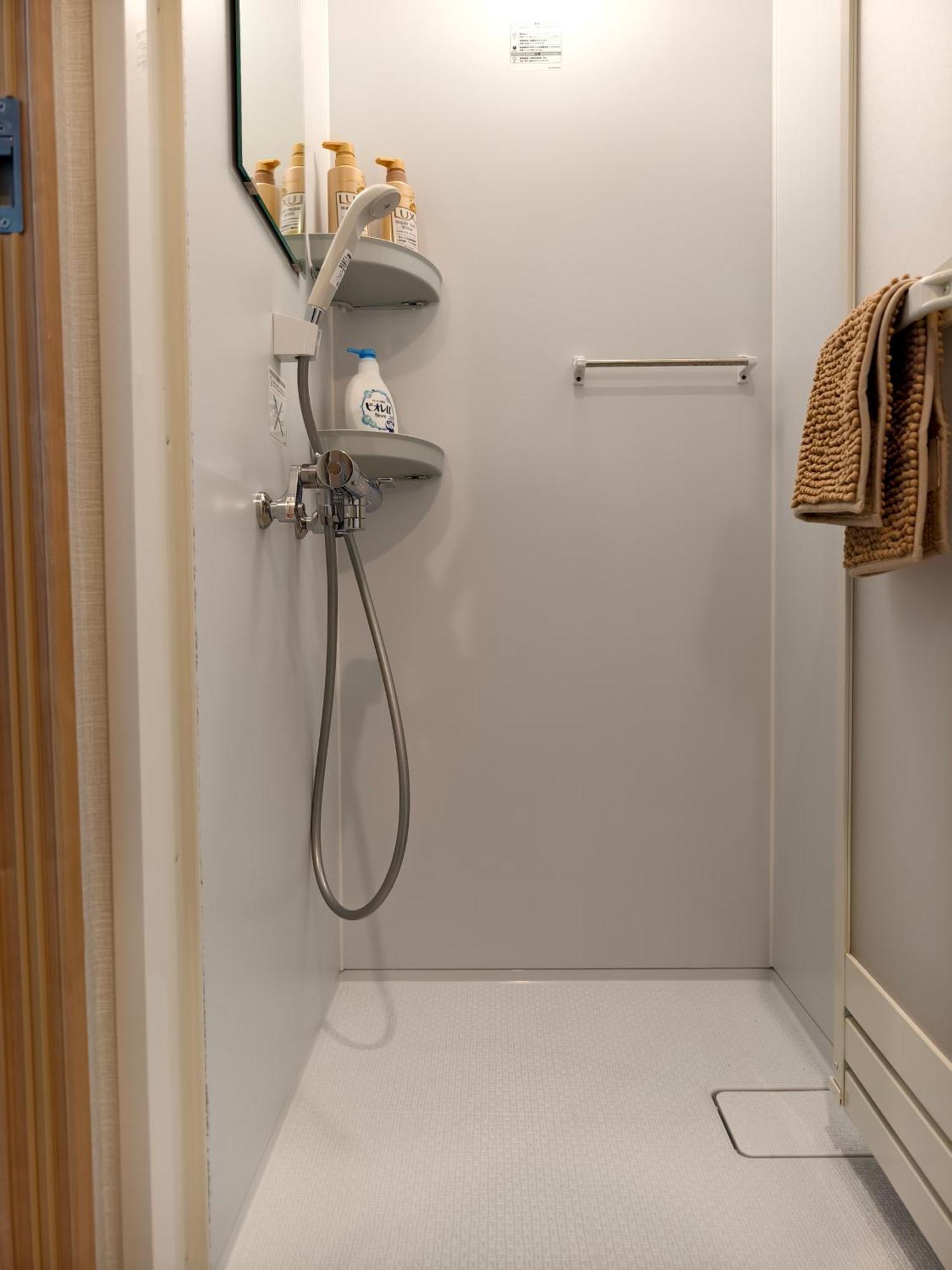 Apartment Issyuku Kotobuki Sanchome