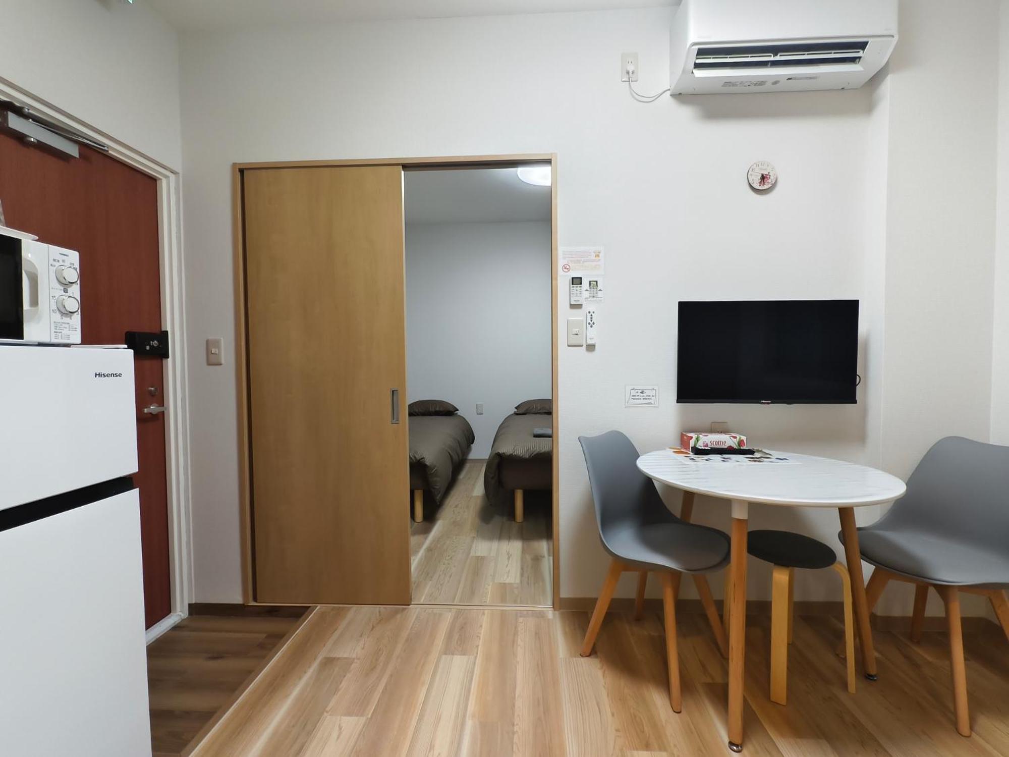 Apartment Issyuku Kotobuki Sanchome *