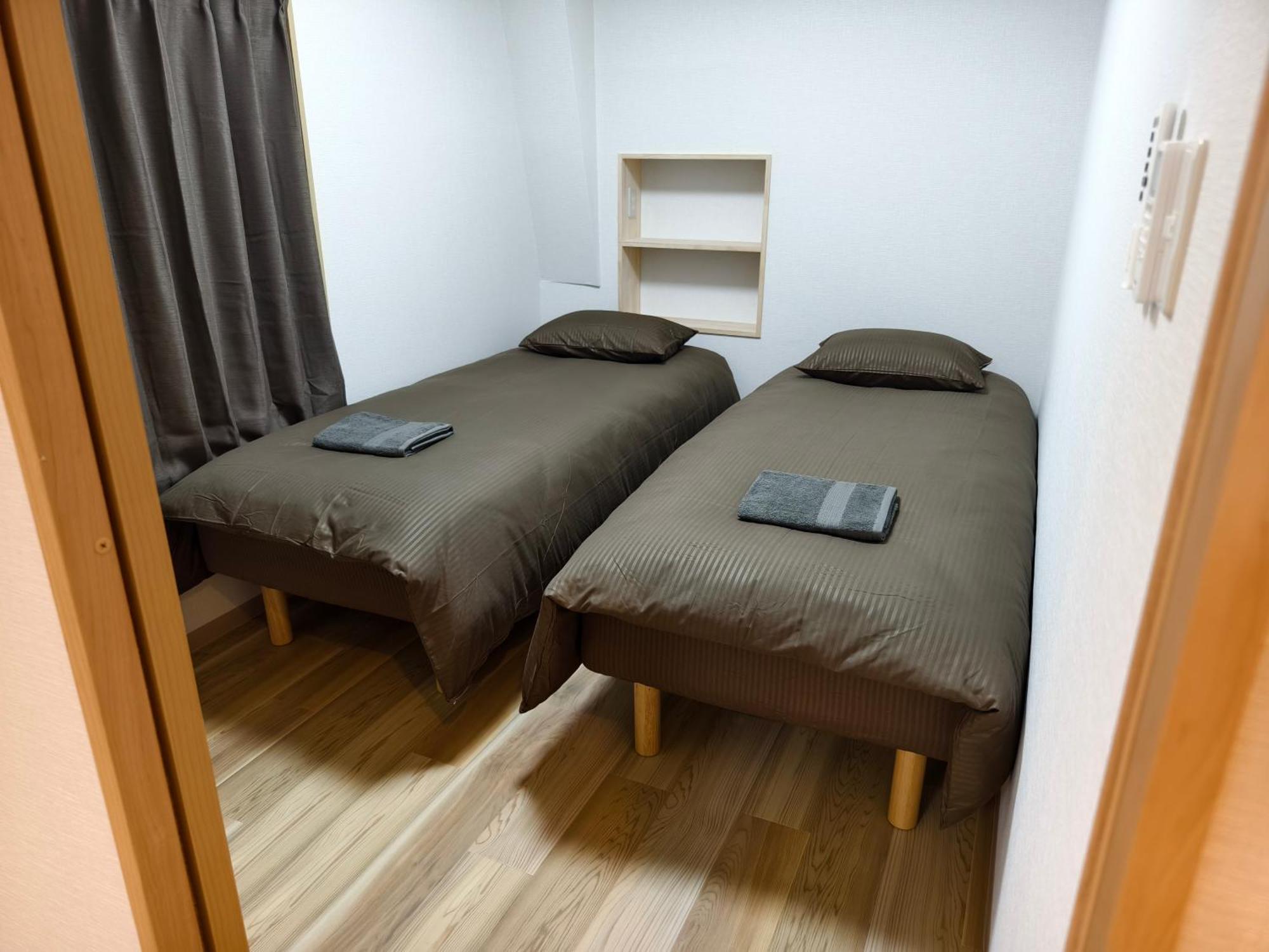 Apartment Issyuku Kotobuki Sanchome